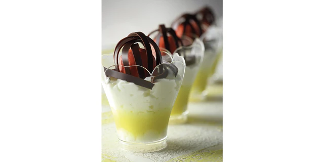 Kelímek na dezerty a panna cottu Lily 160 ml 10 ks